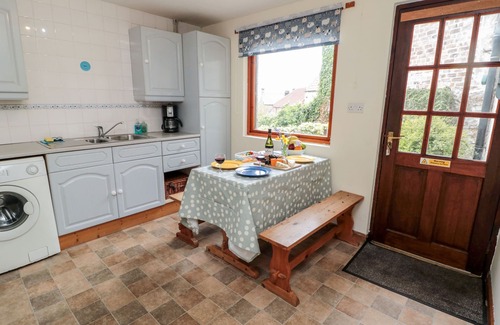 Wooler Cottage | YORK COTTAGE, pet friendly, with a garden in Wooler