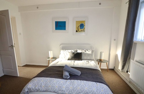 Belfast Apartment | York Rd area 2 bed