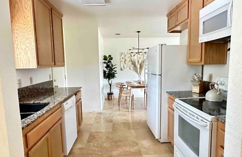 Oakhurst House | Yosemite Adventure Great Location Condo by Casaoso