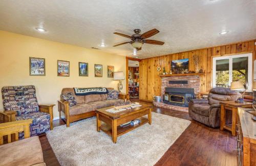 Yosemite Forks House | Yosemite Corner w NEW game room/Hot Tub/EV more