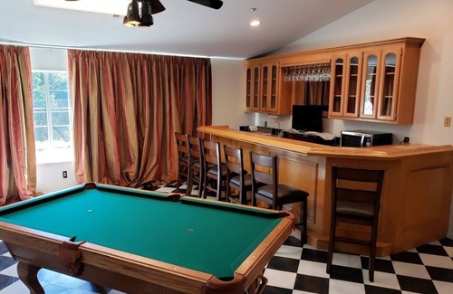 Coarsegold Villa | Yosemite Embassy 10 Bedrooms, 6 Bathrooms, Sleep 30