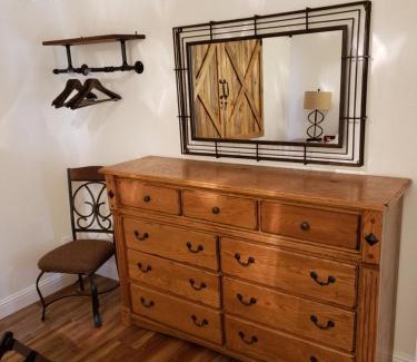 Coarsegold House | Yosemite Foothill Retreat - Private Guest Suite #3