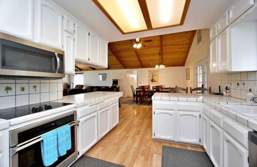 Yosemite Lakes House | Yosemite Lakes 7-BR 10-Bed Ping Pong, Great Games!Family getaways!