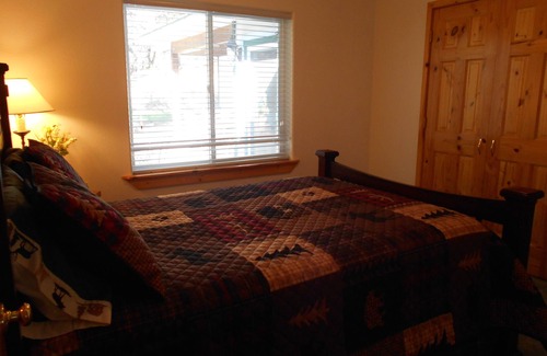 Mariposa House | Yosemite Mountain Escapes! Comfort while visiting Yosemite Winter Specials! Spa!