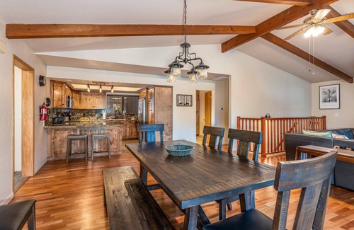 Fish Camp Cabin | Yosemite Rendezvous