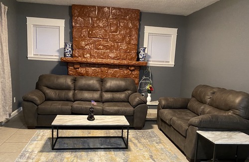 Northeast Kansas City House | you deserve it nice house plenty of space for the whole family
