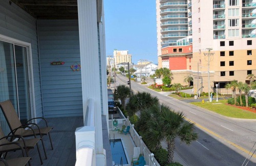 Crescent Beach Villa | You Found It! Spacious Luxury 8 Bedroom Villa! 6.5 Bath, WiFi, Pool, Hot Tub