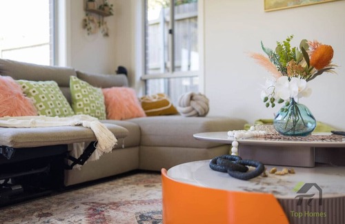 The Ponds House | You're in the dream world of The Ponds.