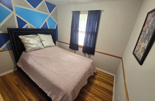 Maryland Heights House | You're welcome 3-bedroom single level house in marvelous Maryland Heights