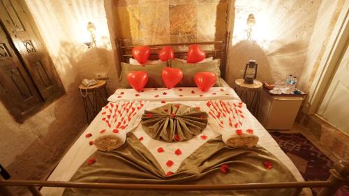 Ortahisar Hotel | Young Cave