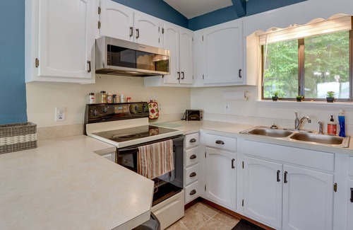Young Harris House | Young Harris Home w/ Enchanted Valley Views!