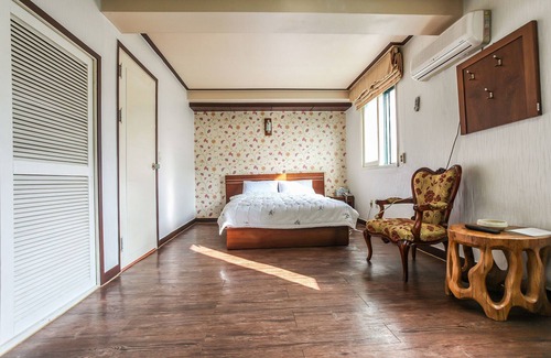 Yeongwol Hotel | Youngwol River Park