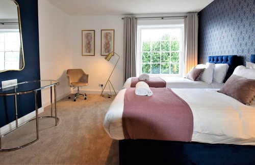 Clifton Apartment | Your Apartment Frederick Place - No 5