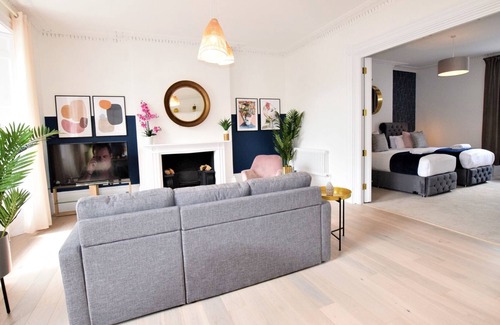 Clifton Apartment | Your Apartment Frederick Place - No 3