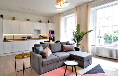 Clifton Apartment | Your Apartment Frederick Place - No 3