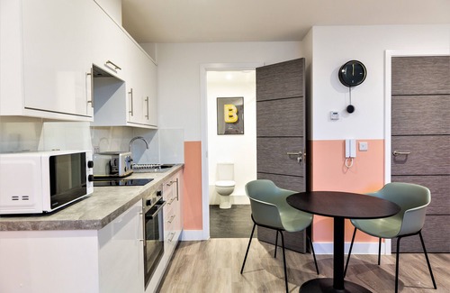 Clifton Apartment | Your Apartment I Clifton Village