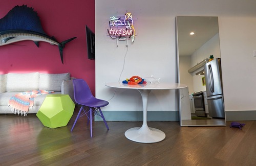 Wicker Park Apartment | Your Chicago Tropical Oasis in the Heart of Wicker Park!