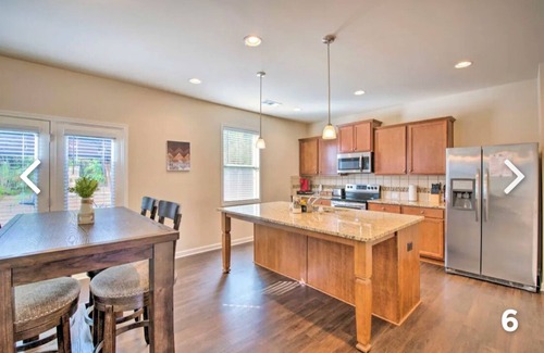 Cliftondale House | Your Comfort and Cozy Home. Near the Airport