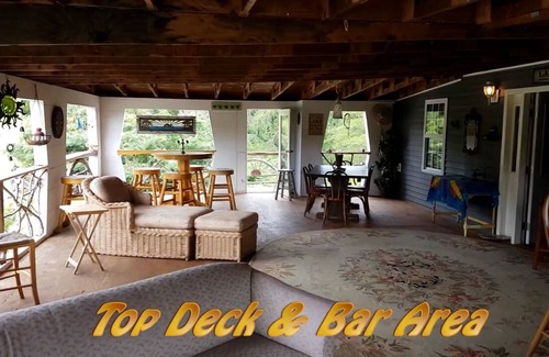 Monticello House | Your Country Home - Just 1/4 Mile From Lake Cumberland! Professionally Cleaned