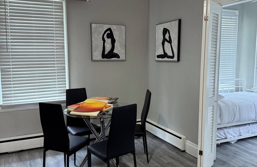 Roselawn Finance House | Your Cozy Escape Near Everything