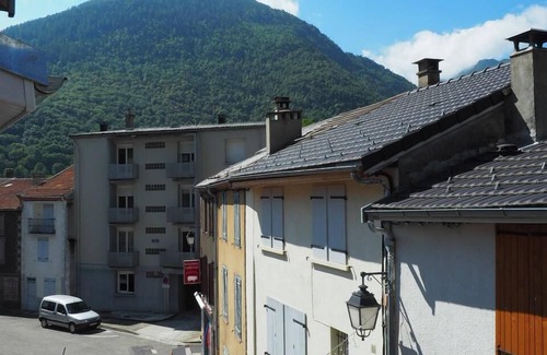 Auzat House | Your cozy nest in the mountains! Charming mountain home stay!