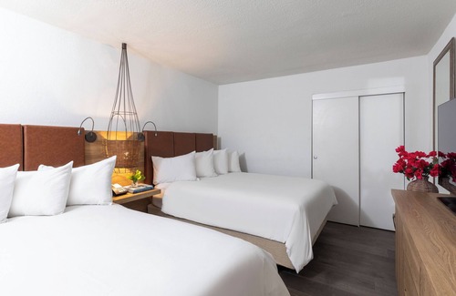 Islamorada Hotel | Your Dream Escape in Islamorada! Pet-friendly Property, Swimming Pool!