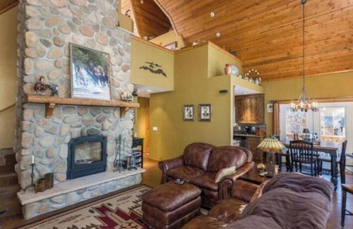 Groom Creek Ski Chalet | Your Exclusive High Country Escape