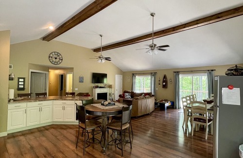 Cadiz House | Your Family Fun Begins Here, Driftwood Retreat