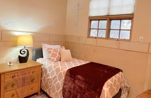 Lamy House | Your Family or Group Serenity Retreat Near Santa Fe include Private Sauna