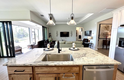 Pine Valley House | * Your Florida getaway starts right here! *