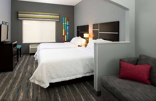 Glenwood Springs Hotel | Your Gateway to Glenwood Springs! Free Breakfast, Pool, Free Parking!