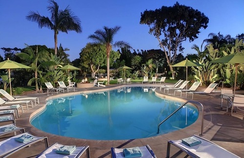 San Diego Hotel | Your Gateway to San Diego's Delights! Unit w/Kitchen, Pool, Tennis Court!