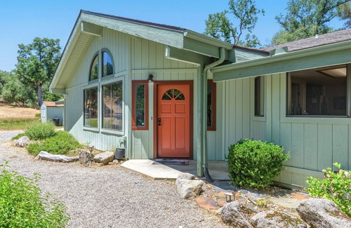 Oakhurst House | Your Green Gable