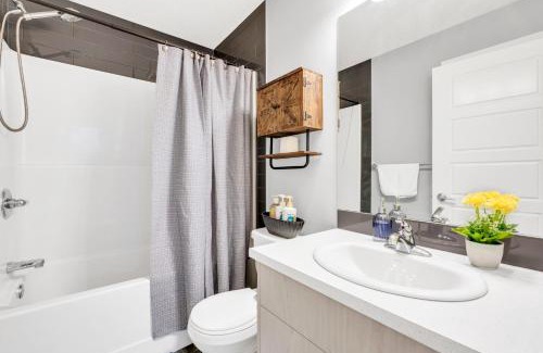 Southeast Calgary House | Your Happy Place Seton3 bed. Sleeps 6. 2.5bath