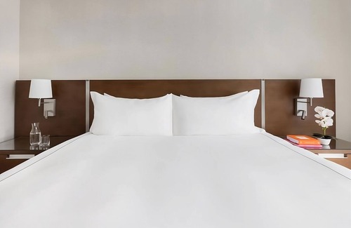 Bay Harbor Islands Hotel | Your Home Away From Home! Spacious Room w/Balcony! Near Oleta River State Park