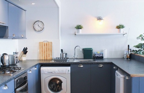 Milford Haven Apartment | Your home away from home: Relax, explore, and create memories in this waterfront apartment
