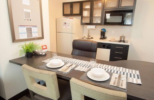 Anaheim Resort Resort | Your Home Away From Home! 4 Pet-friendly Units, Kitchenette, Pets Allowed