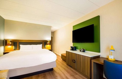 Eastwick Hotel | Your Home Away From Home! Close to Independence Hall, Pets are Welcome