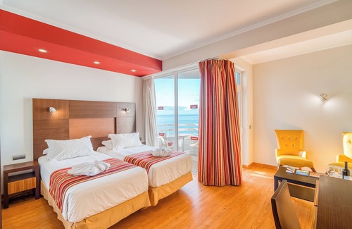 Sao Martinho Hotel | Your Home Away From Home! Outdoor Swimming Pool, Free Parking, Beachfront Hotel!