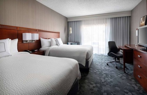 Camelback East Hotel | Your Home Away From Home! w/Outdoor Pool, Close to Historic Heritage Square