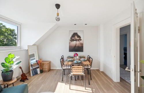 Vinnhorst Apartment | Your home away from home - A workplace in every room