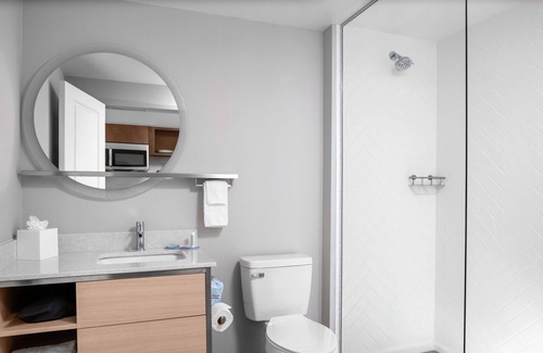 Clearwater Hotel | Your Home Away From Home! 4 Pet-friendly Units, Free Breakfast, Free Parking