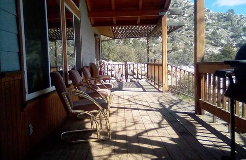 Weldon Cabin | Your home in the Kern River Valley