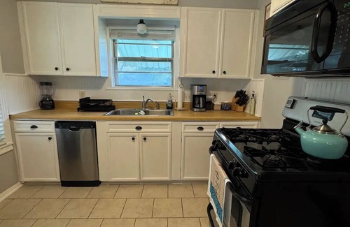Deer Park House | Your Houston-Area Escape, Comfort & Convenience