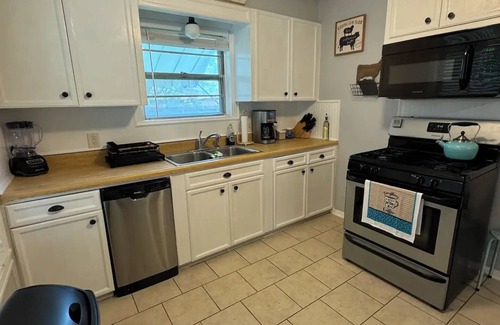 Deer Park House | Your Houston-Area Escape, Comfort & Convenience