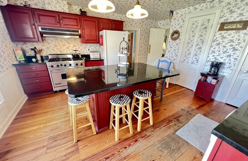 Arlington House | Your next peaceful getaway in Arlington VT!