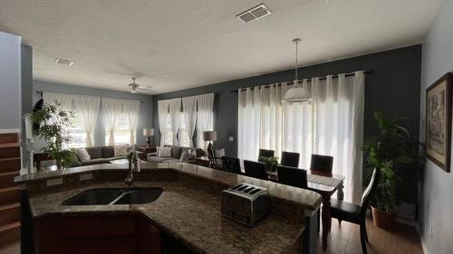 Bellavida House | Your Oasis Awaits! Indulge at Florida Hideaways 4BD Pool Home