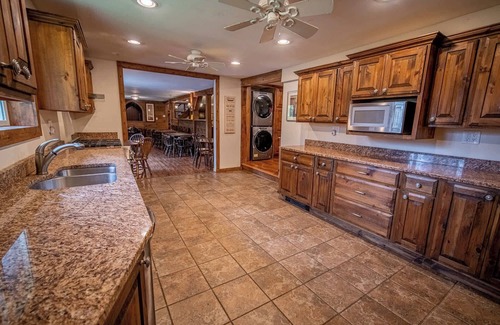 Stephentown House | *Your Own B&B* Su