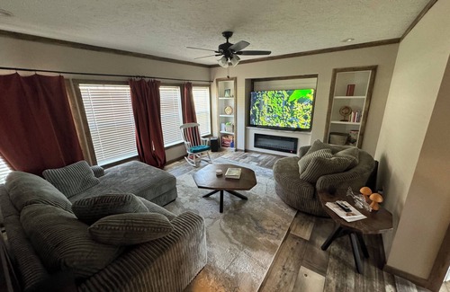 Bruner House | Your Own Private Lake & Lodge—The Midwest’s Hidden Gem Retreat