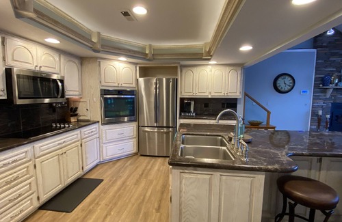 Sunrise Beach House | Your Paradise Awaits at the lake. 5bd/3bath big game room.